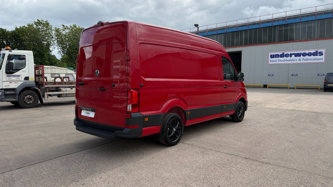 Volkswagen Crafter Cr35 Mwb Diesel Fwd 2.0 TDI 140PS Commerce Plus High Roof Van - Image 11
